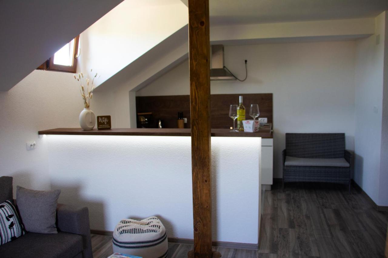 Timeless Apartment Gospic Exterior photo